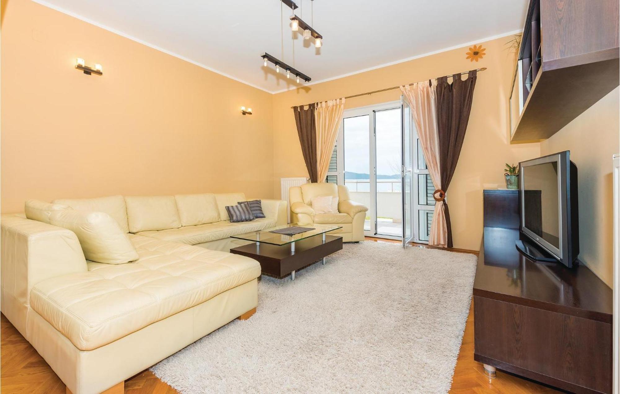 Nice Home In Sibenik With Kitchen المظهر الخارجي الصورة