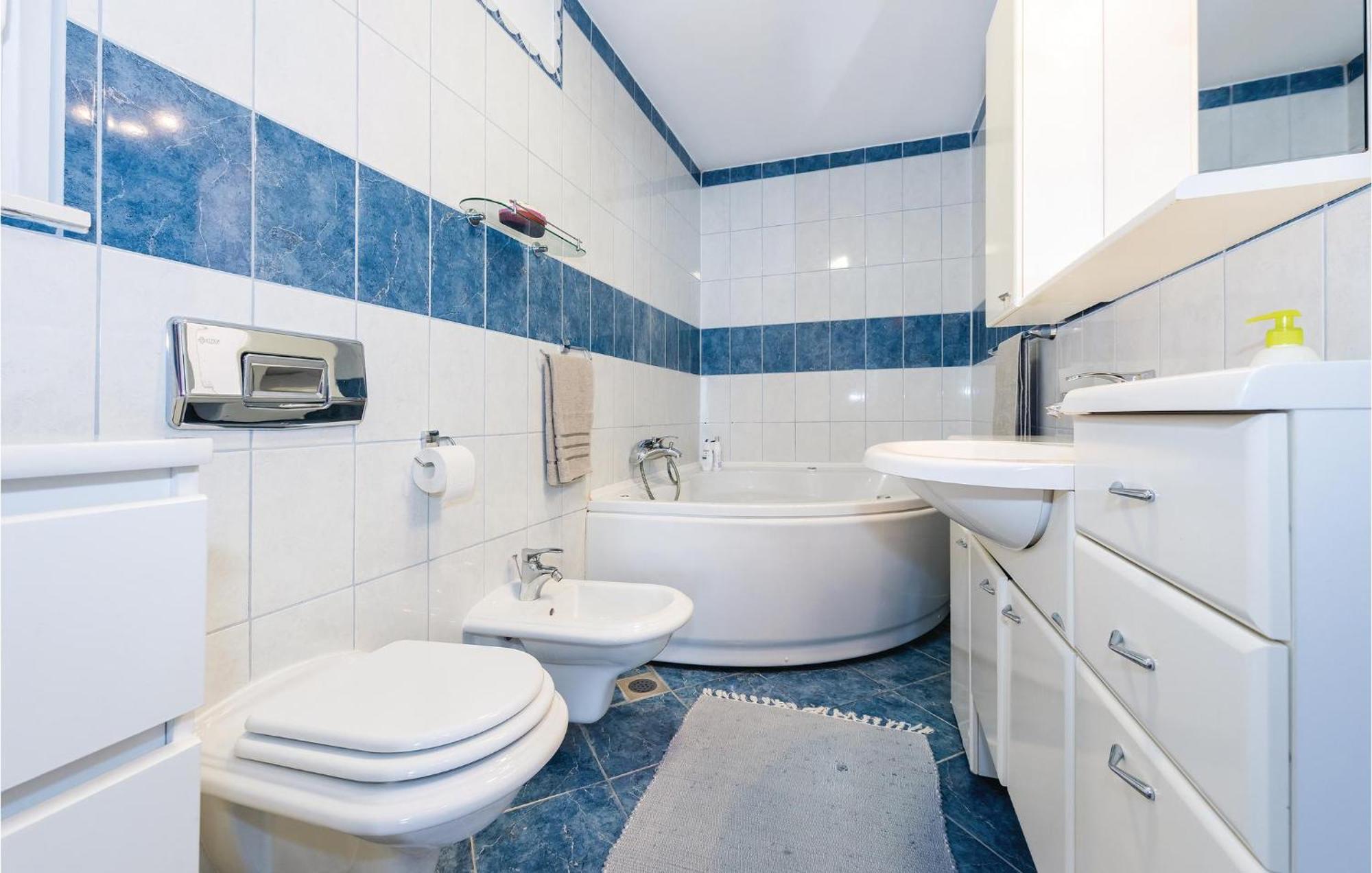 Nice Home In Sibenik With Kitchen المظهر الخارجي الصورة