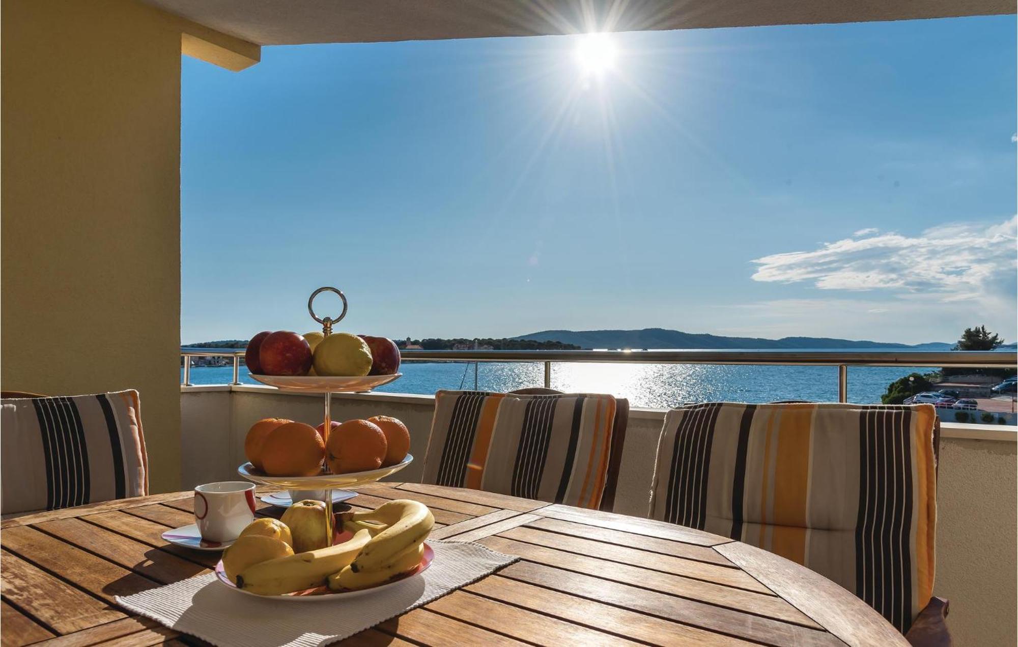 Nice Home In Sibenik With Kitchen المظهر الخارجي الصورة